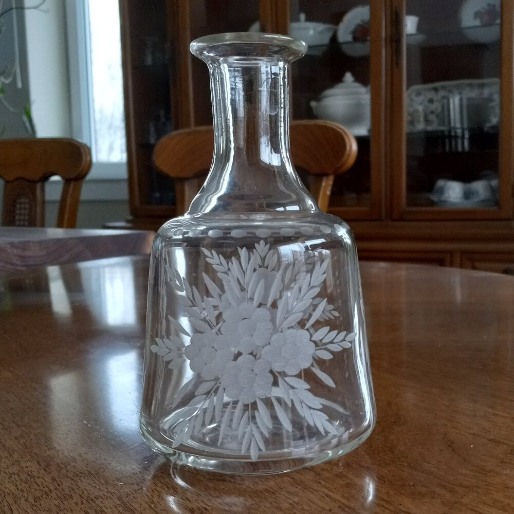 Vintage Antique Clear Etched Glass Crystal Decanter Floral